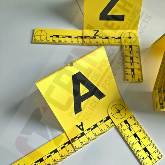 Lot de marquage A-Z avec équerre pliable (6cmx14cm) / 26 plots