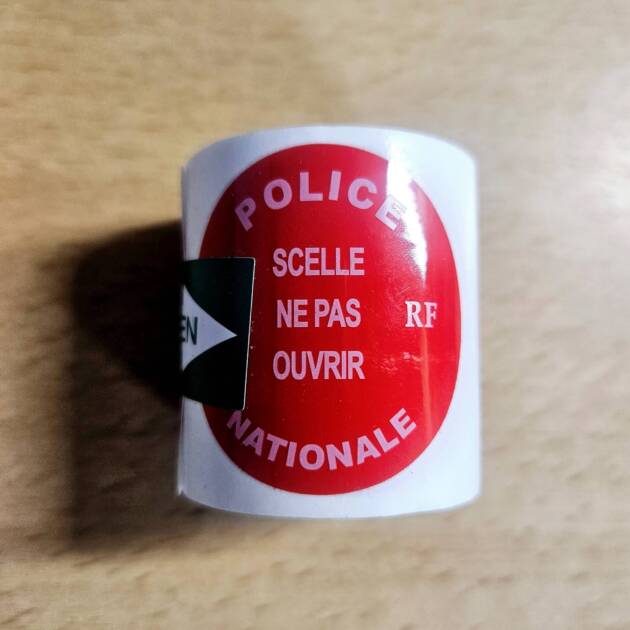 Pastilles à scellés INVIOLABLE avec écriture blanche "SCELLE NE PAS OUVRIR"