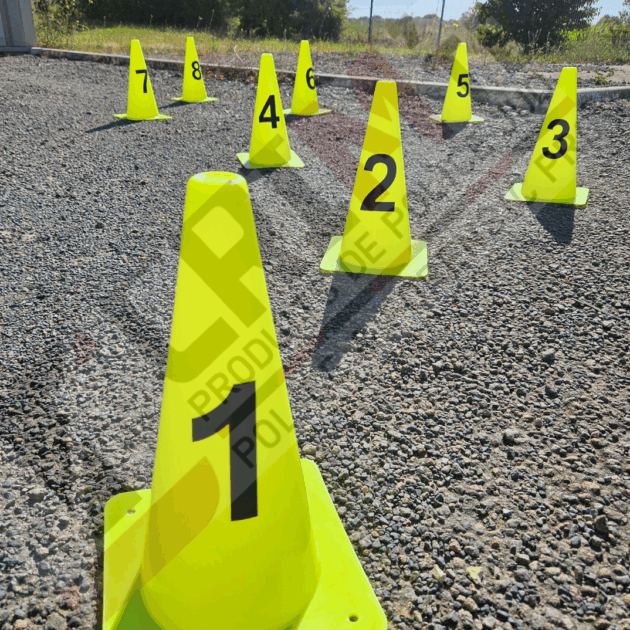 Cônes numérotés jaunes 30cm lot de 25