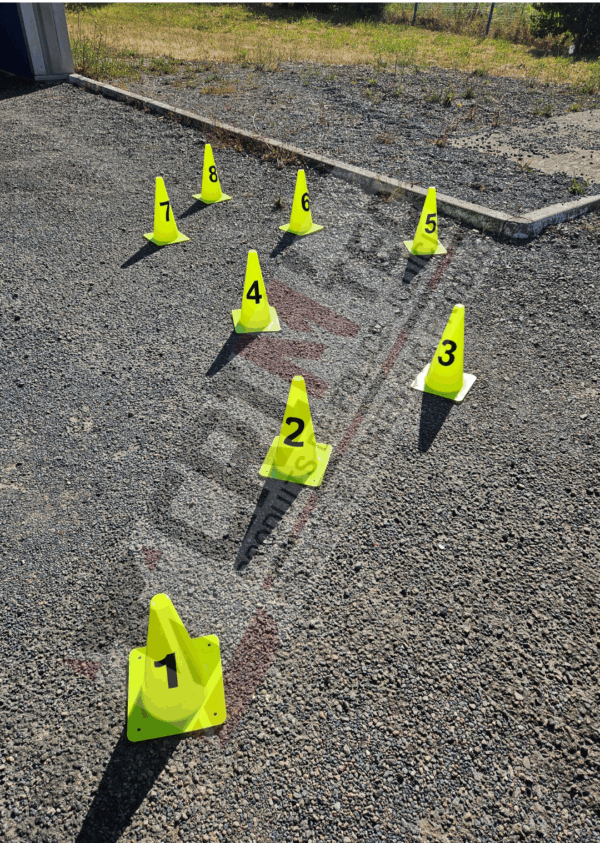 Cônes numérotés jaunes 30cm lot de 25 – Image 4